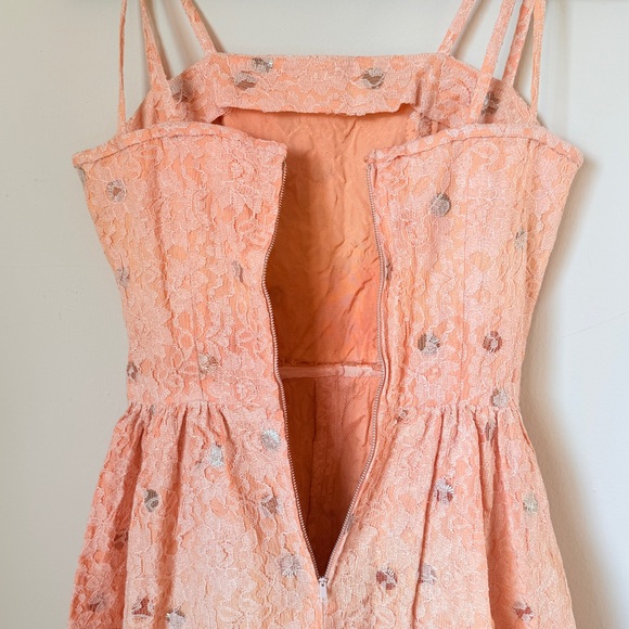 Vintage 50s 60s Pastel Pink Lace Midi Cocktail Party Dress with Metallic Accents - Picture 7 of 13